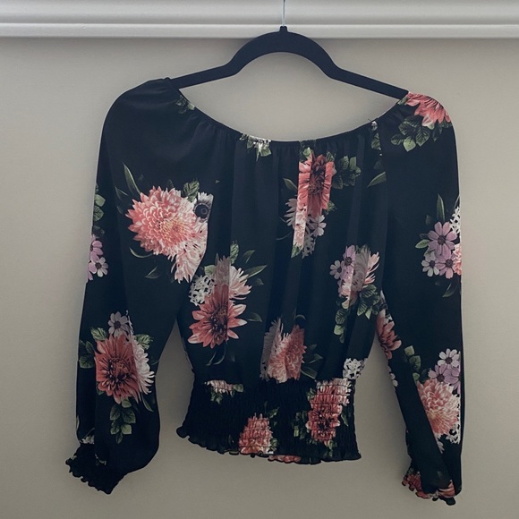 Floral long sleeve blouse by Suzy Shier size XS - Picture 2 of 2